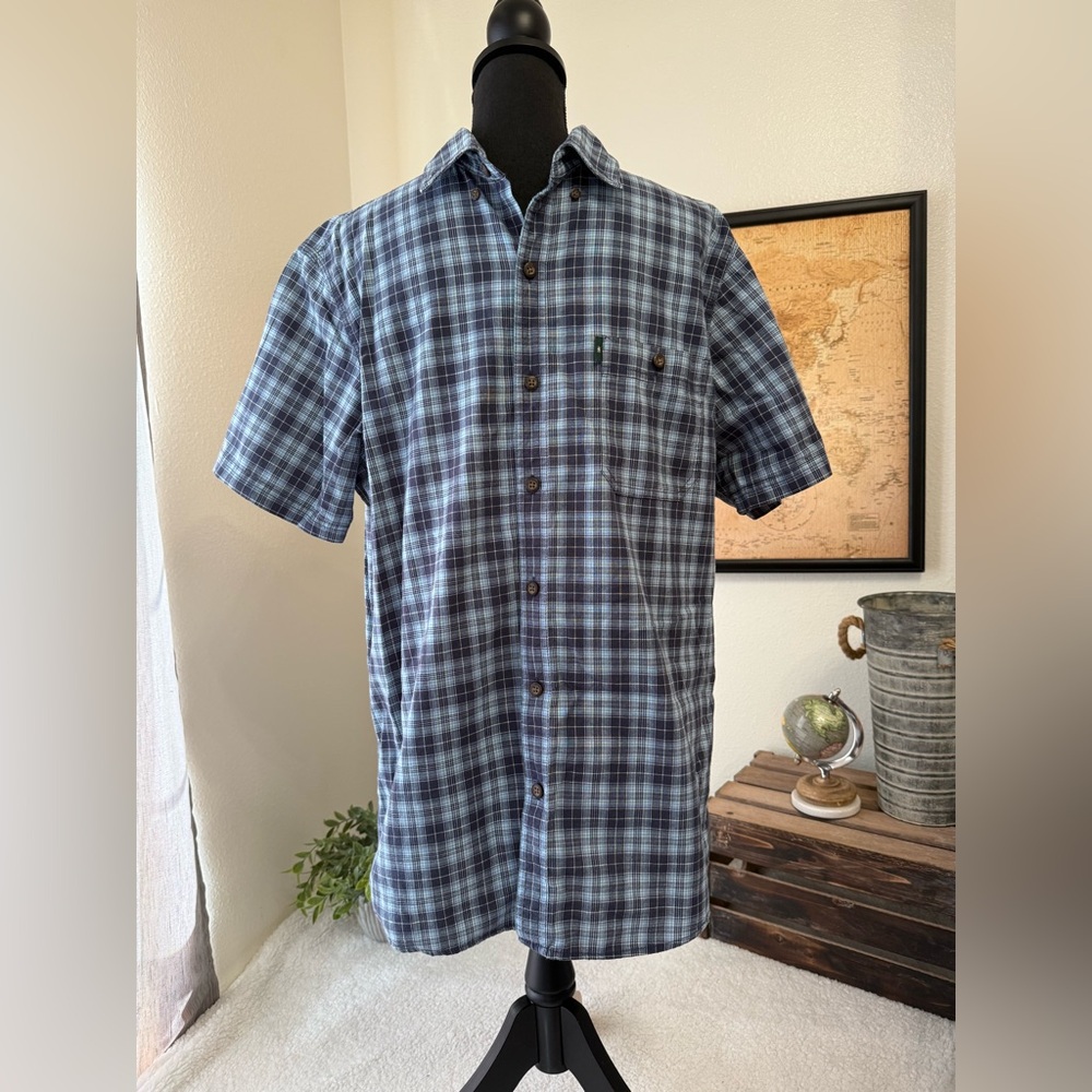 G.H. Bass & Co button down shirt